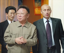 Vladivostok, russia, august 23 2002: president vladimir putin (r) and visiting north korean leader kim jong-il seen after their meeting in vladivostok on friday.