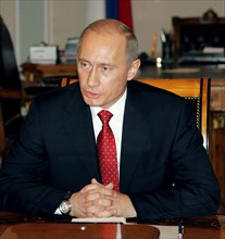 President vladimir putin chairs a meeting of russian federation security council, december 31, 2005.