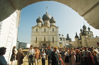 Tourists visiting rostov the great, rostov kremlin, in the yaroslavl region of russia.
