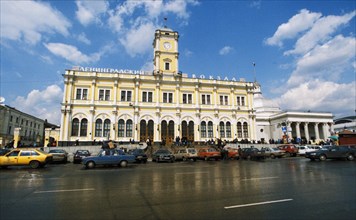 Leningradsky railway terminal in komsomolskaya sq, in moscow, russia, 1990s.