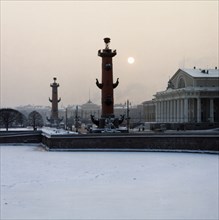 Pushkin square on vasilevsky island on the neva river in winter, st, petersburg, russia.