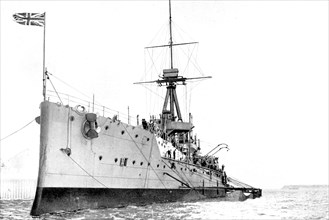 World War One Warship 1914 1918 HMS Dreadnought with torpedo nets