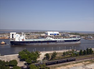 Oil Tanker Minera in Mobile Bay