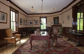 Booker T. Washington home interior, Oaks