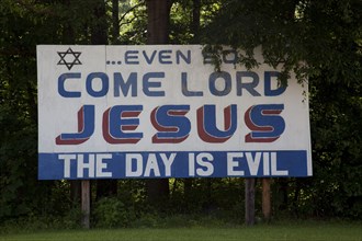 Jesus signs near Carrollton, Alabama