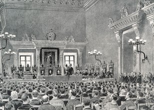 The Catalanist Assembly in the session hall of the House of the City.