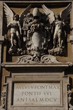 Basilica of Santa Maria Maggiore. Sculptures and papal coat of arms.