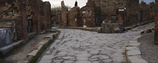 Pompeii. Cobbled streets.