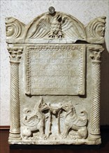Cinerary altar of M. Trebellius Argoliucus, dedicated by Priscus.