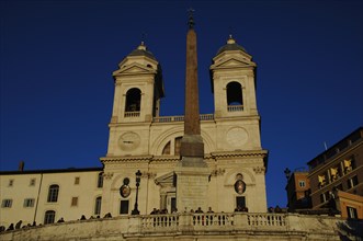 Church of the Santissima Trinita dei Monti and obelist of Sallustiano.
