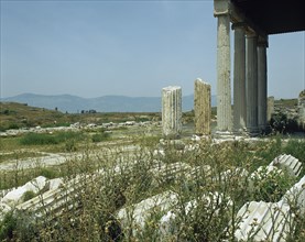Portico of the northern agora. Ruins.