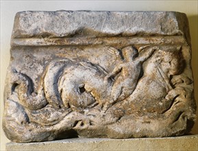 Roman Sarcophagus. Cover. Marble. Marine motifs. Catalonia ? . 2nd c. AD. Episcopal Museum. Vic. Spain.