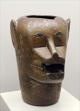 Ceremonial vessel depicting a jaguar head