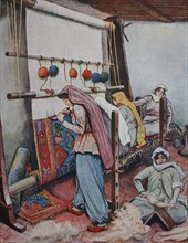 Carpet weaving in the Orient  /  Teppichknüpferei im Orient