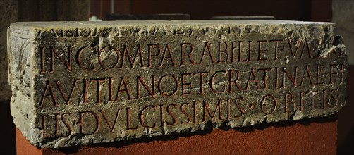 Tombstone for Albania Avita, wife, and their deceased children, Valerius Avitianus and Valeria Gratina.
