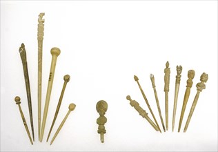 Roman hairpins or needles of bone.