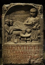 Funerary stele of the Roman legionary Julius Tuttius, soldier of the Primigenia Legion, who died at 43 years old.