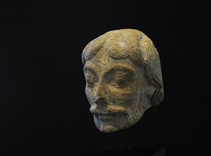 Male head. Workshop of the Royal Portal of the Chartres Cathedral.