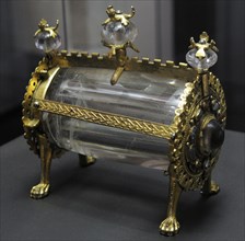 Rock crystal reliquary on lion's feet.