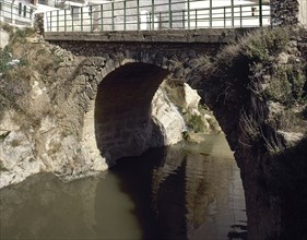 The Roman Bridge over the Cubillas river.