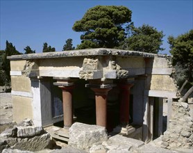 Palace of Knossos.