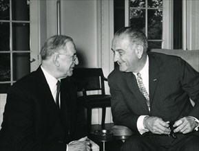 Eamon de Valera (left) (1882-1975), President of Ireland, meets with Presient Lyndon B. Johnson at the White House, May 27, 1964.