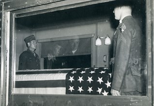 FDR casket on train