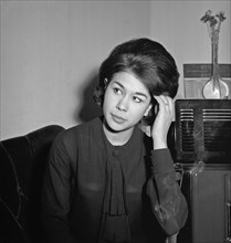 Anneke Grönloh at home / Date January 29, 1964 / Location Amsterdam.