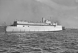Floating Marine hotel in Rotterdam in the Waalhaven - Rotterdam, Waalhaven circa October 20, 1947.