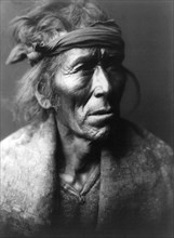 Edward S. Curits Native American Indians - Many Goats, head-and-shoulders portrait circa 1904.