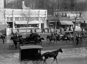 Washington D.C. Street Scene - Child's Restaurant circa 1917.