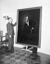 White House gets Lincoln portrait painted by by G.P.A. Healy through will of Mrs. Robert Todd Lincoln. Washington, D.C., March 22, 1939. .