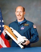 Official portrait of 1987 astronaut candidate Kenneth D. Bowersox .