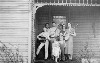 Pete Steele and family, Hamilton, Ohio circa 1938.