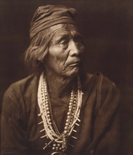 Edward S. Curtis Native American Indians - Nesjaja Hatali - Navaho circa 1904.