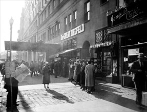 Urban street scene outside theater where The Great Ziegfeld will be performed circa 1936.