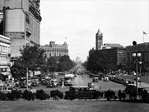 Traffic on Pennsylvania Avenue in Washington D.C. circa 1935.