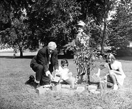 Kiwanis International plants a 'Constitution Oak' on the mall in Washington, D.C., as part of elaborate Constitution Day exercises circa September 1935.