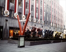 United Nations exhibit by OWI in Rockefeller Plaza, New York, N.Y. View of entrance from 5th Avenue - March 1943.