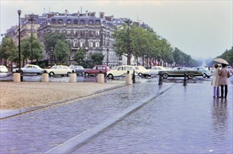 1972 France - (R) - Traffic in Paris on Champs Elysees .