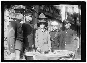 Female Recruiter- World War I