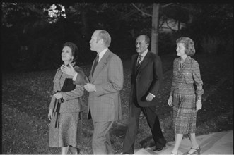 Ford, Sadat and wives