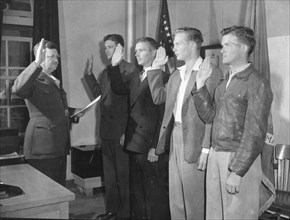 Marine Recruits Sworn In