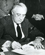 FDR Signing Declaration of War