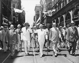 Truman parades with World War I buddies