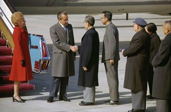 President Nixon shaking hands with Chou EnLai