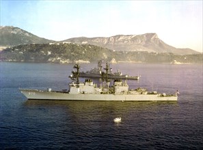 Destroyer USS CARON