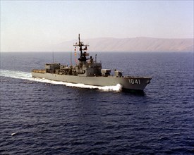 1976 - An aerial starboard bow view of the frigate USS BRADLEY
