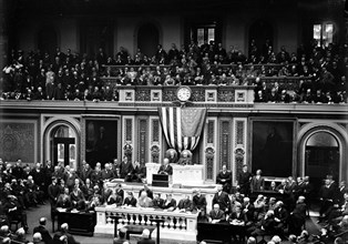 President Woodrow Wilson speaking before Congress