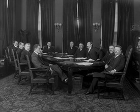 President Theordore Roosevelt with his cabinet